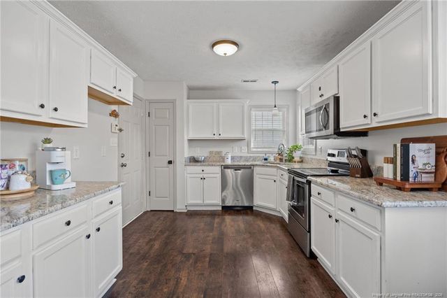 2608 Gressitt Point Lane, Fayetteville, NC 28306