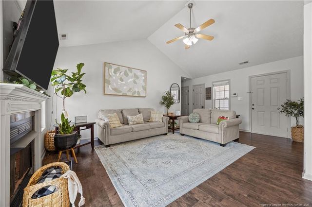 2608 Gressitt Point Lane, Fayetteville, NC 28306