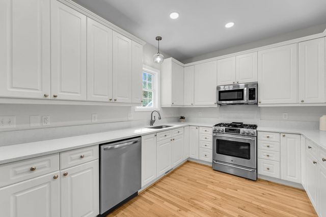 1421 N Point Court, Mount Pleasant, SC 29464