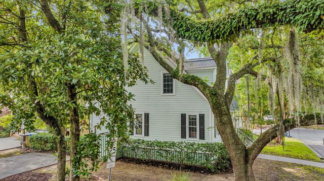 1421 N Point Court, Mount Pleasant, SC 29464