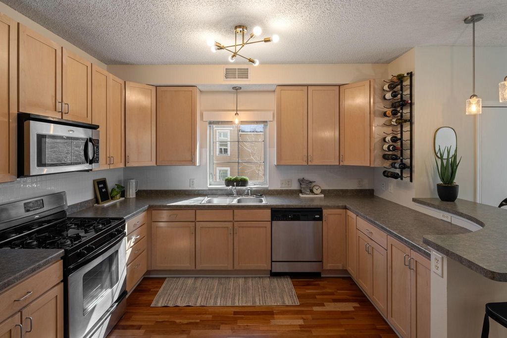 1805 3rd Avenue S 201, Minneapolis, MN 55404 — photo 5