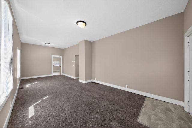 700 S 23RD Street, Council Bluffs, IA 51501