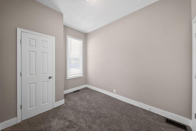 700 S 23RD Street, Council Bluffs, IA 51501
