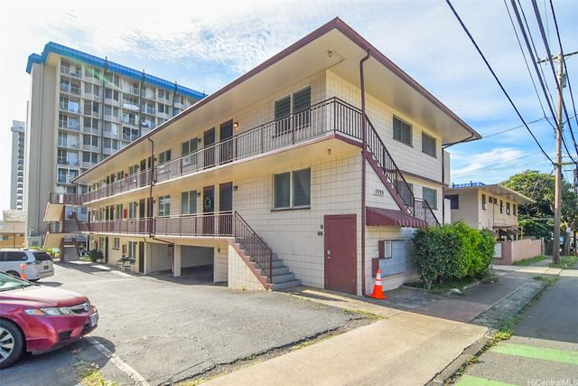 1555 Pensacola Street 200, Honolulu, HI 96822
