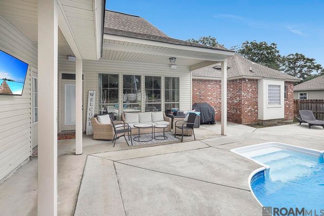 32550 Dwayne Dr, Walker, LA 70785