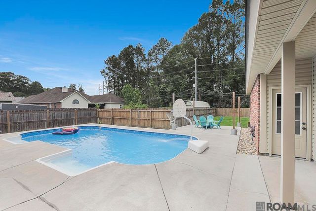 32550 Dwayne Dr, Walker, LA 70785