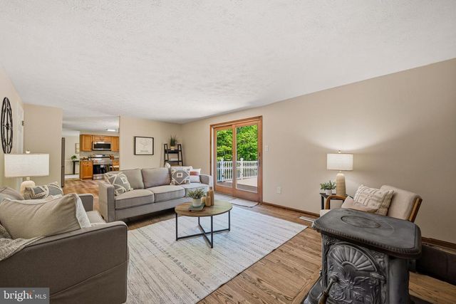 1527 EVERLEA RD, Marriottsville, MD 21104