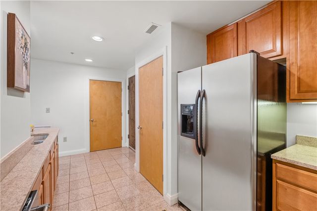 306 4th Ave 501, Downtown Pgh, PA 15222