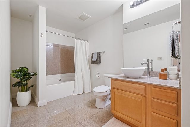 306 4th Ave 501, Downtown Pgh, PA 15222