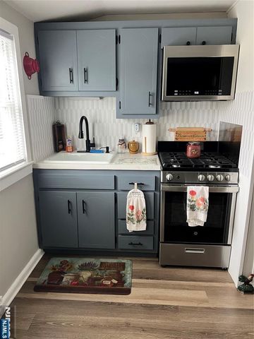 41 Locust Avenue, Emerson, NJ 07630