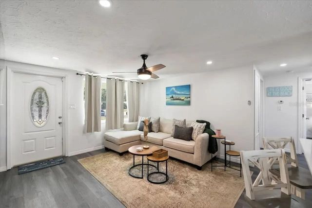 5332 NUTMEG AVENUE, Sarasota, FL 34231