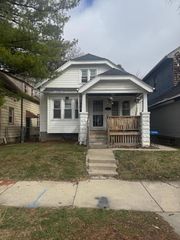 4232 W Auer AVENUE, Milwaukee, WI 53216