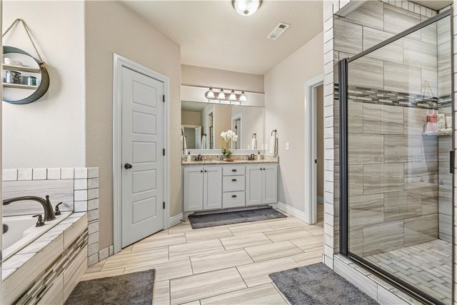 2513 S Horizon Boulevard, Rogers, AR 72758