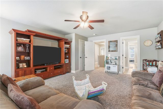 2513 S Horizon Boulevard, Rogers, AR 72758