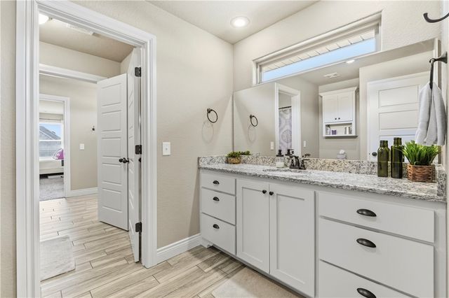 2513 S Horizon Boulevard, Rogers, AR 72758