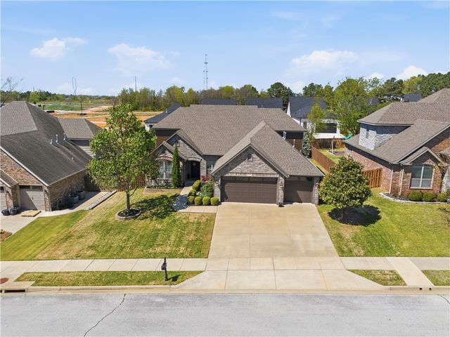 2513 S Horizon Boulevard, Rogers, AR 72758