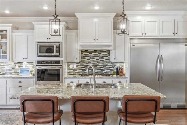 2513 S Horizon Boulevard, Rogers, AR 72758
