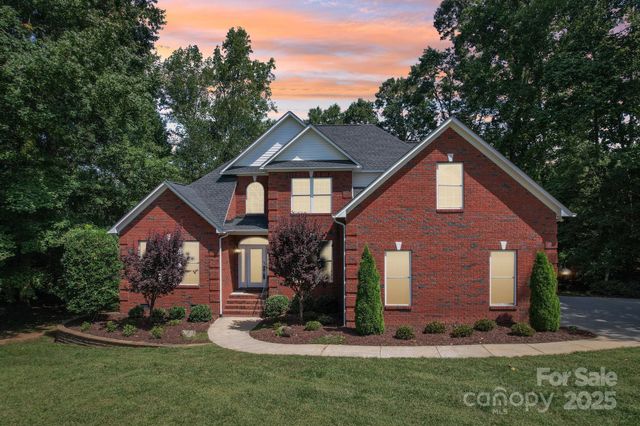 3040 Patrick Place Circle, Clover, SC 29710