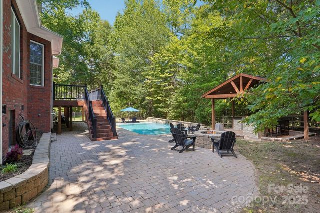 3040 Patrick Place Circle, Clover, SC 29710