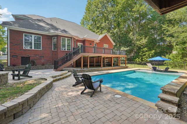 3040 Patrick Place Circle, Clover, SC 29710