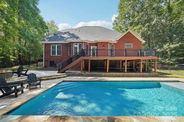 3040 Patrick Place Circle, Clover, SC 29710