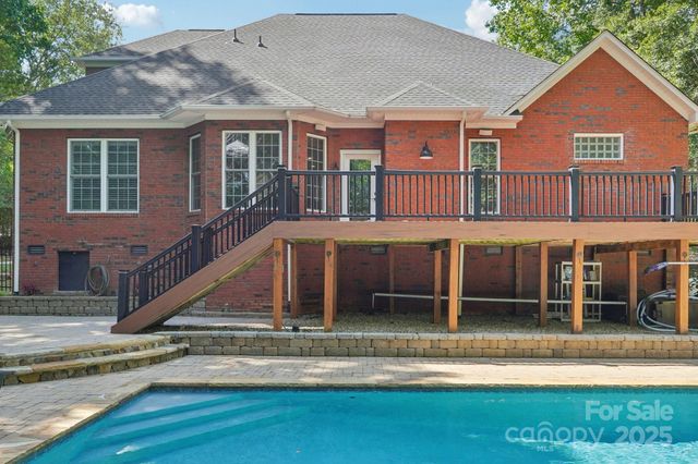 3040 Patrick Place Circle, Clover, SC 29710