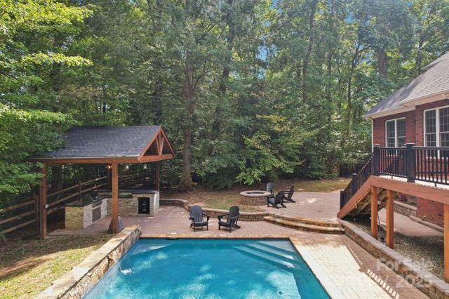 3040 Patrick Place Circle, Clover, SC 29710