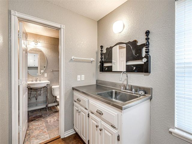 4081 Cedar Farm Road, Norman, OK 73068