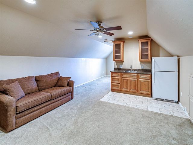4081 Cedar Farm Road, Norman, OK 73068