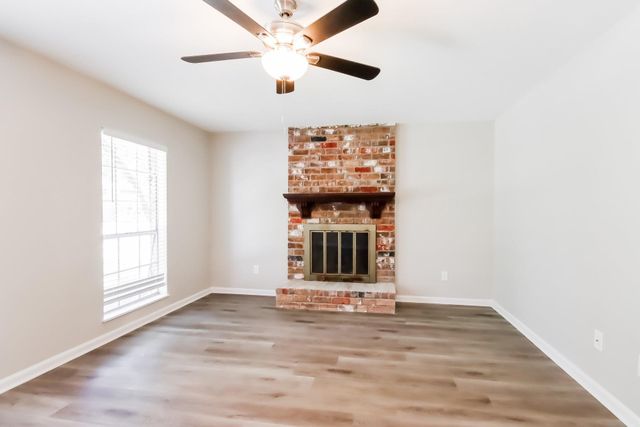 3215 Birch Creek Drive, Houston, TX 77339