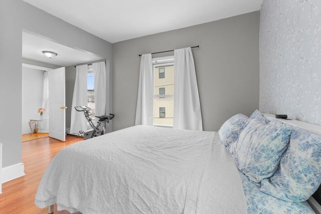 39 Spencer Ave, Chelsea, MA 02150