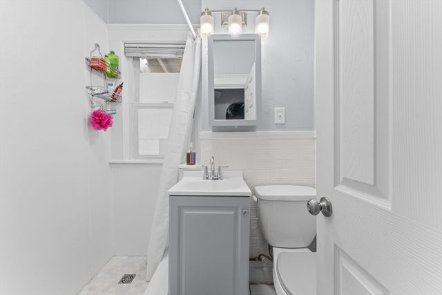 39 Spencer Ave, Chelsea, MA 02150