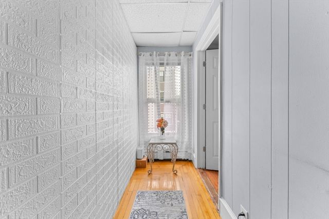 39 Spencer Ave, Chelsea, MA 02150