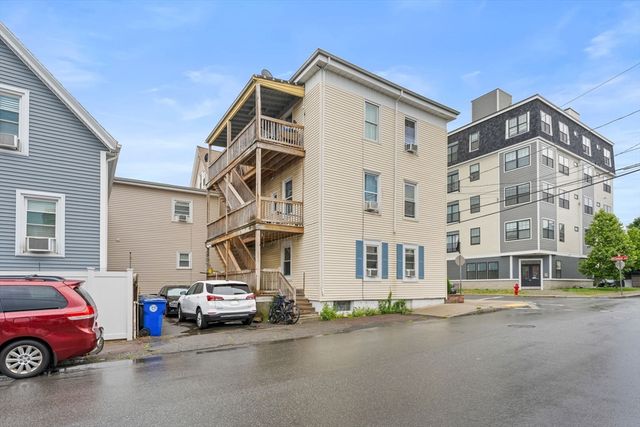 39 Spencer Ave, Chelsea, MA 02150