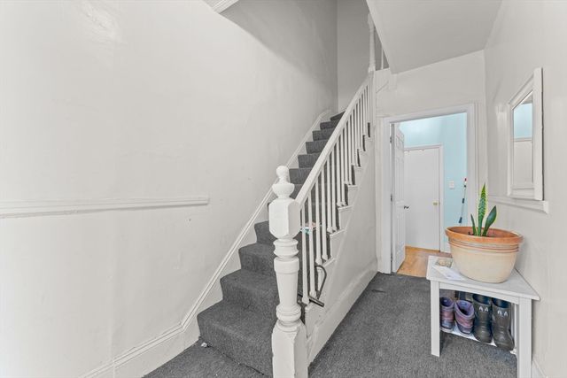 39 Spencer Ave, Chelsea, MA 02150