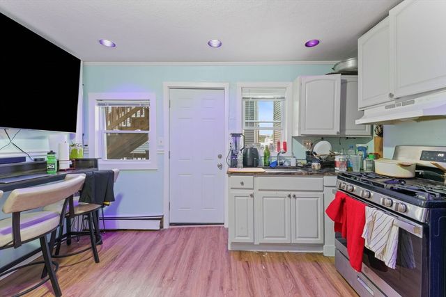 39 Spencer Ave, Chelsea, MA 02150
