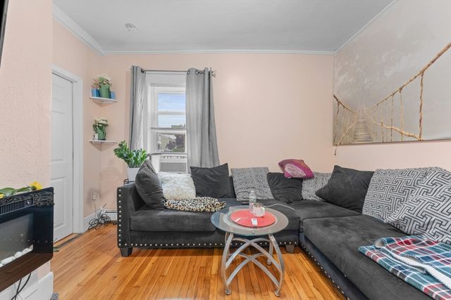 39 Spencer Ave, Chelsea, MA 02150