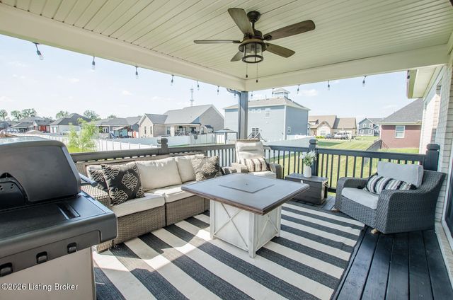 115 Charleston Dr, Mt Washington, KY 40047