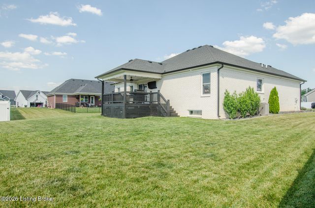 115 Charleston Dr, Mt Washington, KY 40047