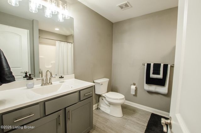 115 Charleston Dr, Mt Washington, KY 40047