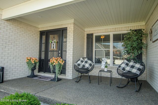 115 Charleston Dr, Mt Washington, KY 40047