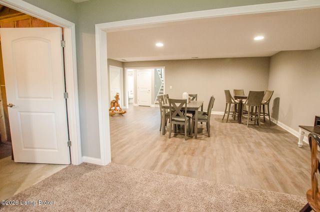 115 Charleston Dr, Mt Washington, KY 40047