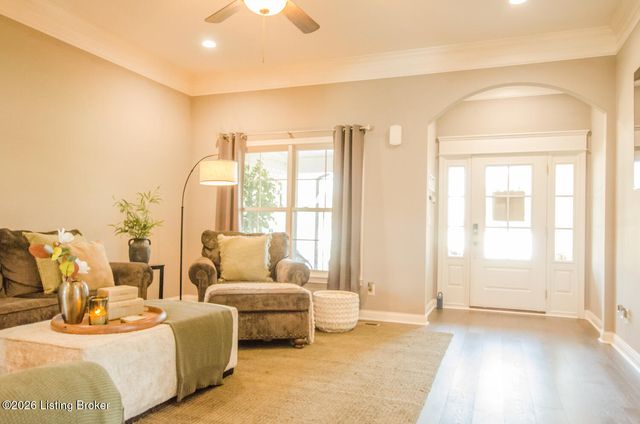115 Charleston Dr, Mt Washington, KY 40047
