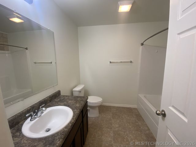 14836 S Hudson Avenue, Bixby, OK 74008