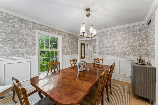 6042 Howe Drive, Fairway, KS 66205