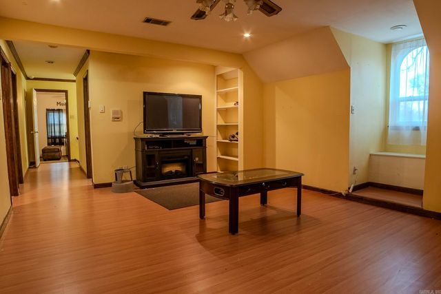 101 Red River Drive, Sherwood, AR 72120