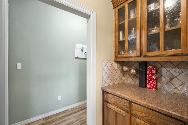 105 Country Ridge Court, Red Oak, TX 75154