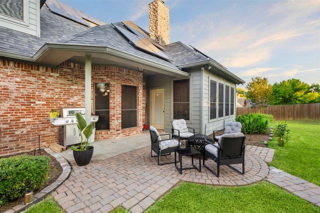 105 Country Ridge Court, Red Oak, TX 75154