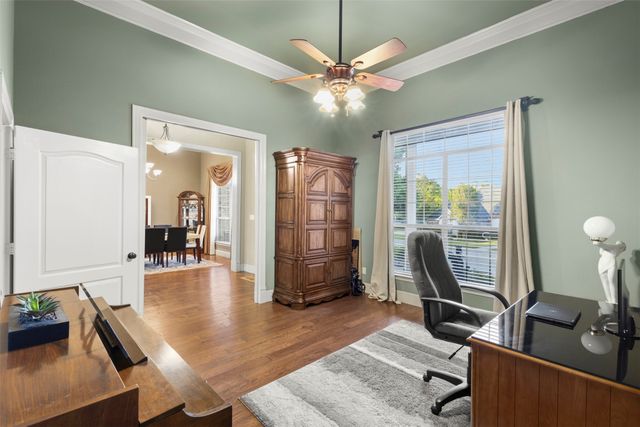 105 Country Ridge Court, Red Oak, TX 75154