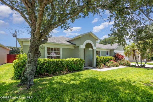 713 Del Mar Circle, Melbourne, FL 32904